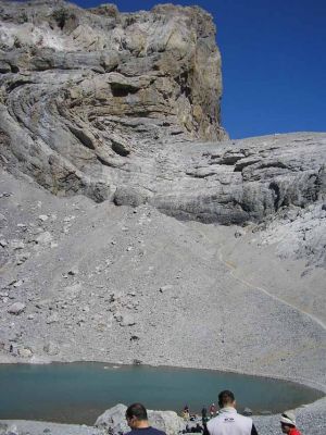 Sortida el 15 d'agost de 2005 a Ordesa (Senda de los Cazadores) i el Mont Perdut.
