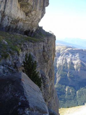 Sortida el 15 d'agost de 2005 a Ordesa (Senda de los Cazadores) i el Mont Perdut.
