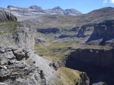 Sortida el 15 d'agost de 2005 a Ordesa (Senda de los Cazadores) i el Mont Perdut.
