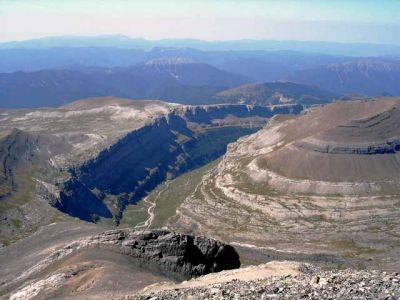 Sortida el 15 d'agost de 2005 a Ordesa (Senda de los Cazadores) i el Mont Perdut.
